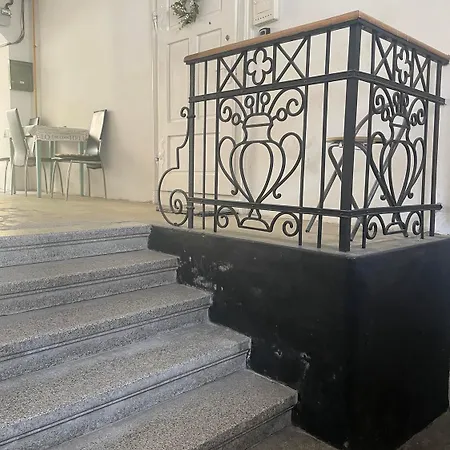 Valentina's In Center Apartment