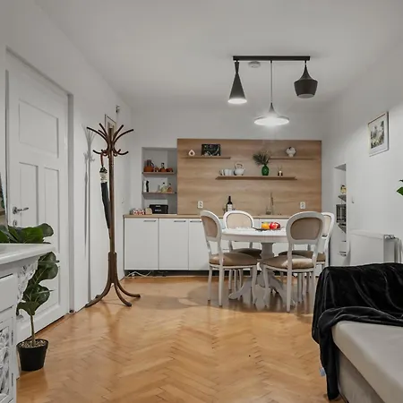 Apartament Valentina's Flat Brașov