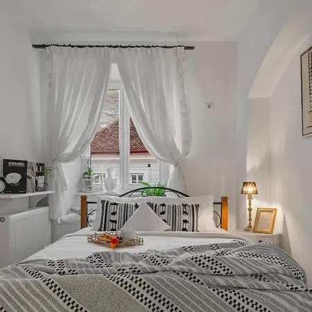 Apartament Valentina's Flat