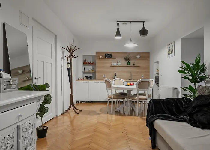 Апартаменти Valentina's Flat Брашов