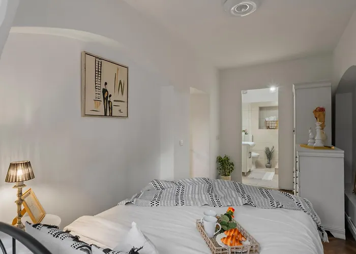 Valentina's Flat Апартаменти