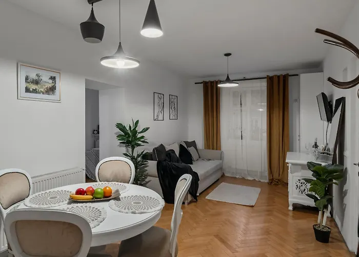 Апартаменти Valentina's Flat *